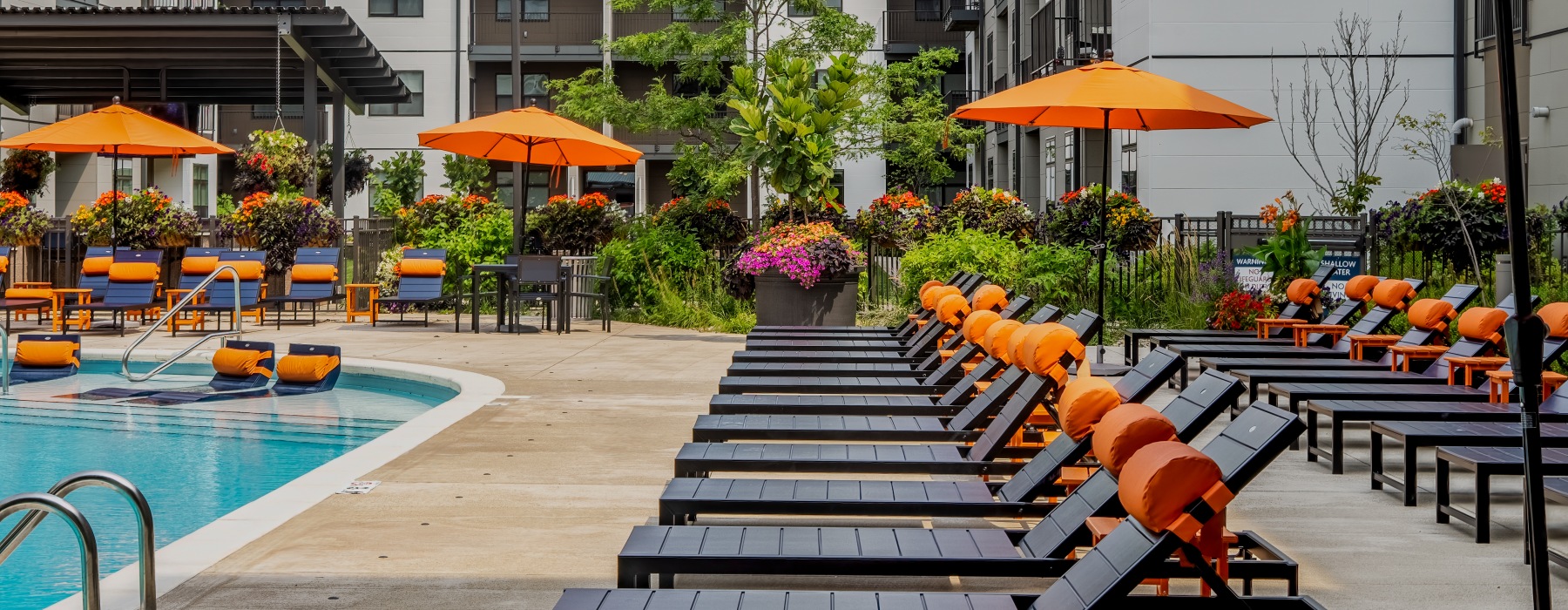Schedule a guided, self-guided, or virtual tour at Pointe at Polaris apartments in Columbus, OH
